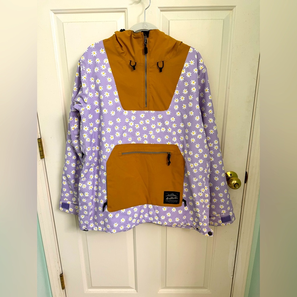 Women’s Airblaster Freedom Pullover Size L.